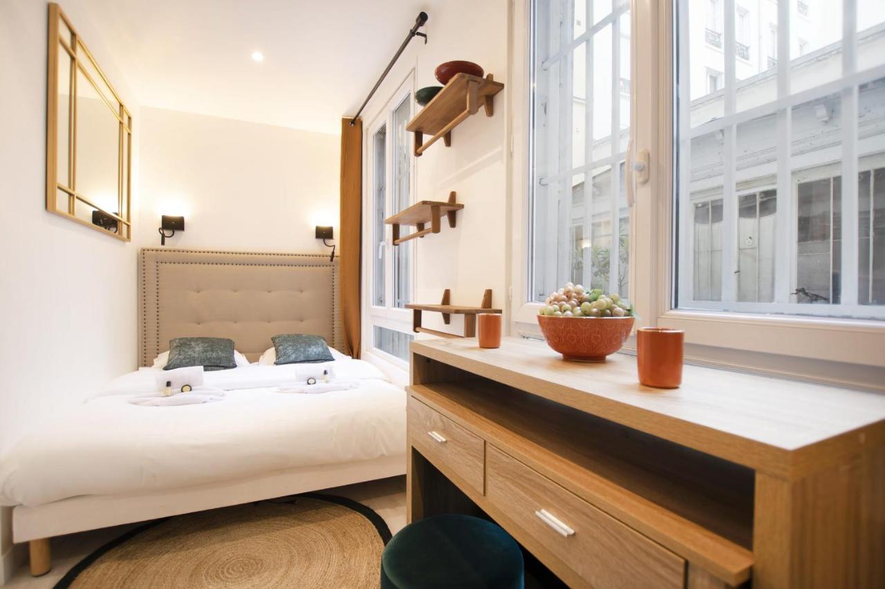Guestready - Studio With Jacuzzi In The 10 Th Apartment Paris Luaran gambar
